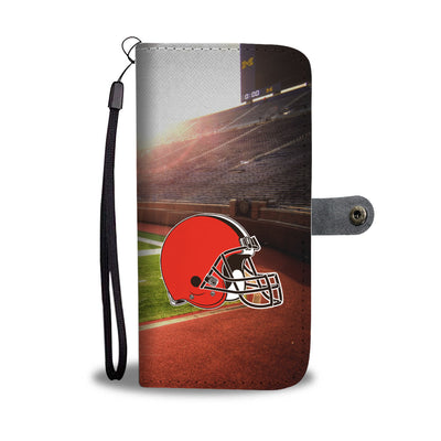 Fight & Fighting Cleveland Browns Wallet Phone Case