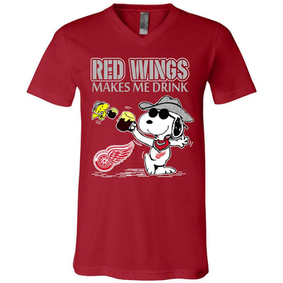 Detroit Red Wings Make Me Drinks T Shirt