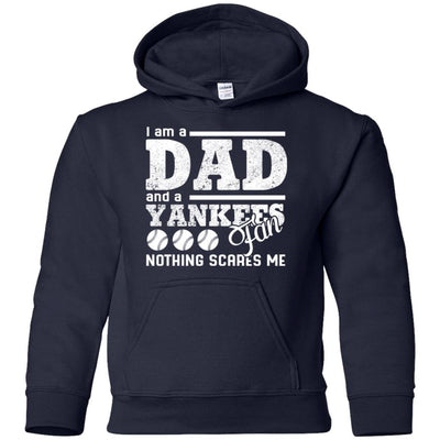 I Am A Dad And A Fan Nothing Scares Me New York Yankees T Shirt