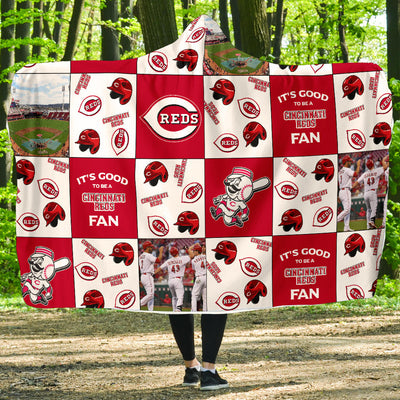 It's Good To Be A Cincinnati Reds Fan Hooded Blanket