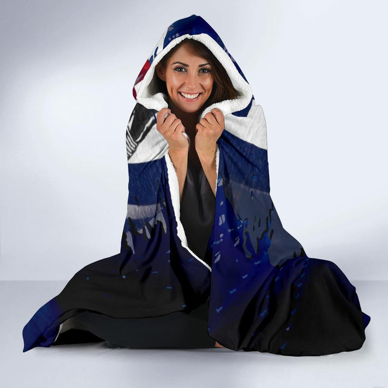 Pro Shop Winnipeg Jets Home Field Advantage Hooded Blanket