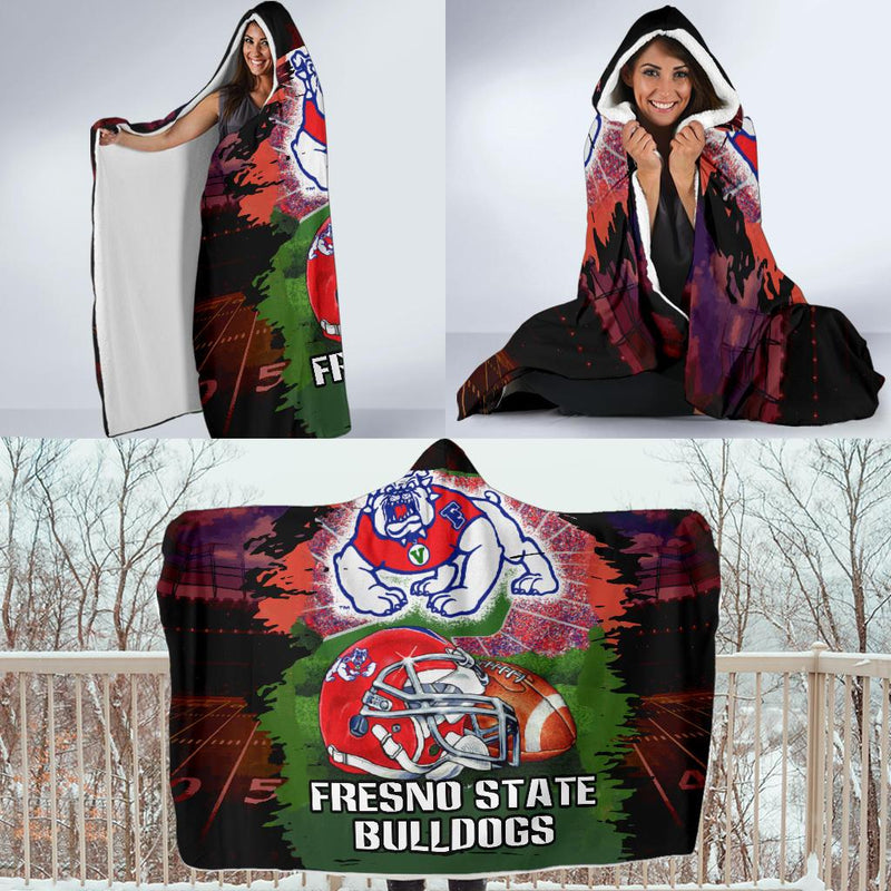 Pro Shop Fresno State Bulldogs Home Field Advantage Hooded Blanket
